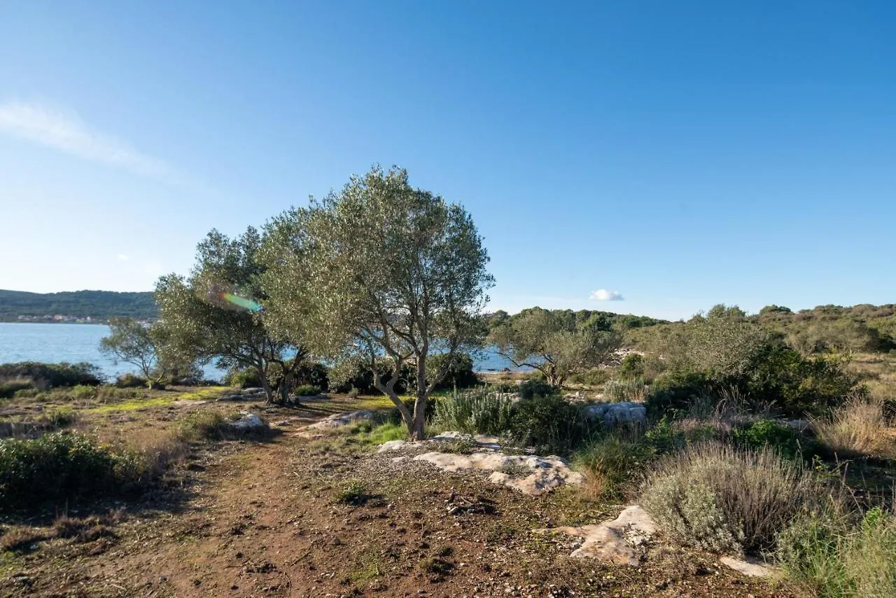 Holiday home Secluded Fisherman'S Cottage Cove Babac, Pasman - 20901
